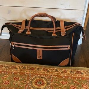 Cremieux 38 black weekender bag